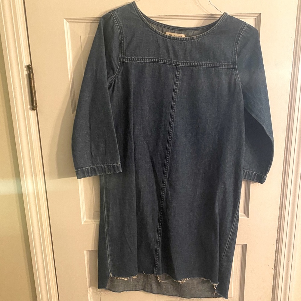 Madewell denim dress; raw hem. Great condition.